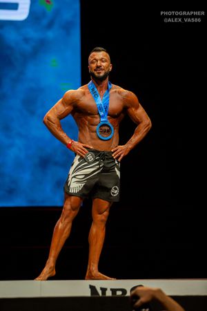 MEN'S ATHLETIC